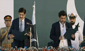 سندھ میں نگراں دور ختم، مراد علی شاہ نے وزیراعلیٰ کا حلف اٹھا لیا