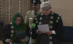 عبدالخالق اچکزئی نے اسپیکر اور غزالہ گولہ نے ڈپٹی اسپیکر بلوچستان اسمبلی کاحلف اٹھا لیا