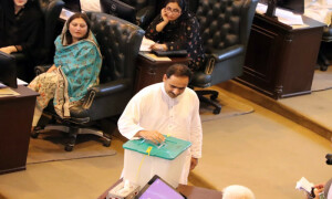 خیبرپختونخوا: اسپیکر کی ووٹنگ کے دوران سنی اتحاد کونسل کے دو ووٹ اپوزیشن کو پڑنے کا انکشاف