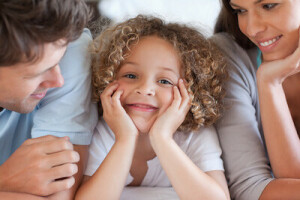 اسکول جانے والے بچوں کی اصلاح کرنے کا صحیح طریقہ کیا ہے؟