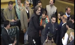 علی امین وزیراعلیٰ کے پی منتخب، ہفتے کو حلف اٹھائیں گے&rsquo;ایف آئی آر ختم نہ کرنیوالے سزا کیلئے تیار رہیں&rsquo;