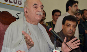محمود خان اچکزئی کے گھر پولیس کا چھاپہ، پشتونخواہ ملی عوامی پارٹی کا احتجاج