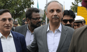 پشاور ہائیکورٹ نے پنجاب میں درج مقدمات پر عمر ایوب کی سفری ضمانت منظور کرلی