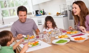 بچوں کو ذہنی طاقت دینے والے 7 غذائی اجزاء