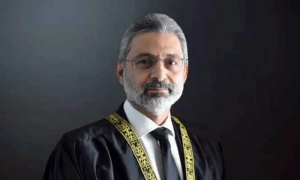 خواتین سے متعلق آئین کے منافی کوئی قانون سازی نہیں ہونی چاہیئے، چیف جسٹس