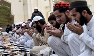سب سے چھوٹا اور لمبا روزہ کہاں؟ پاکستان اور بھارت میں کتنے گھنٹوں پر مشتمل ہوگا؟