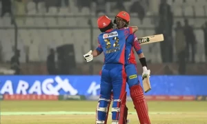 Karachi Kings beat Lahore Qalandars to keep playoff hopes alive at PSL