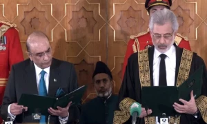 Asif Ali Zardari takes oath as president of Pakistan for second term