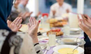 سحری میں کھانے والی غذائیں جو آپ کو دن بھر توانا رکھ سکتی ہیں