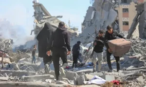 UN agency says aid warehouse &lsquo;hit&rsquo; in Gaza, wounding scores