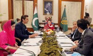 پنجاب کی بڑی رابطہ سڑکوں کی تعمیر و مرمت کیلئے 6 ماہ کی ڈیڈ لائن مقرر