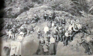 1917 کی تصویر میں 20ویں صدی کا نوجوان، کیا وقت میں سفر ممکن ہے؟