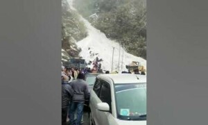 مانسہرہ میں گلیشئیر پھٹ گیا، درجنوں ہوٹل تباہ ہونے کی اطلاعات