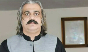 عدل و انصاف کے لئےجدوجہد جاری رکھیں گے، وزیراعلیٰ کے پی کا یوم پاکستان پر پیغام