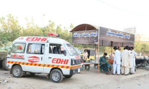 کراچی میں عطائی لیڈی ڈاکٹر کی غفلت حاملہ خاتون جاں بحق، بچی کو بچا لیا گیا