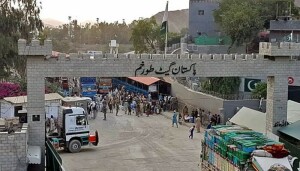 ایف آئی اے اور ایف سی اہلکاروں میں لڑائی کے سبب طورخم سرحد 4 گھنٹے بند