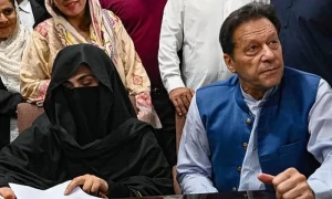 عمران خان اور بشریٰ بی بی کی عدالت پیشی کیلئے پروڈکشن آرڈر جاری