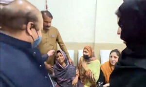 وزیراعلیٰ پنجاب کی نواز شریف کے ہمراہ پتنگ کی ڈور سے جاں بحق آصف کے گھر آمد