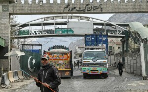ُپاک افغان تجارت میں ڈرائیوروں اور کلینرز کیلئے ویزے پاسپورٹ کی شرط ختم