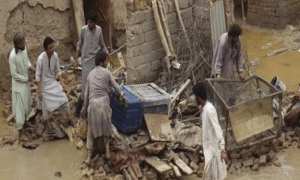 خیبرپختونخوا میں بارش کے دوران بچوں سمیت 5 افراد جاں بحق