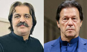 اڈیالہ جیل کے کانفرنس روم میں علی امین گنڈا پور کی عمران خان سے ملاقات کرا دی گئی