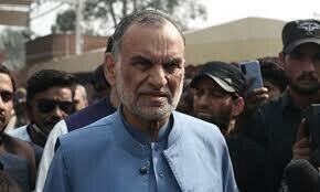 سینیٹ انتخابات کو مخصوص نشست کے حلف سے مشروط کرنے کا کیس: الیکشن کمیشن، فریقین سے جواب طلب
