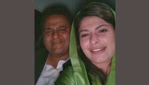 فواد چوہدری اڈیالہ جیل سے رہا، گھر پہنچنے پر جذباتی مناظر