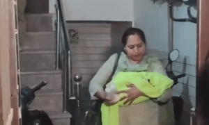 ایک نومولود بچے کی قیمت 4 سے 6 لاکھ روپے