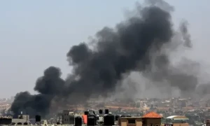 ایرانی حملوں سے اسرائیل میں کھلبلی، لوگوں نے خوراک جمع کرنی شروع کردی