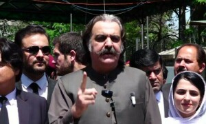 جوڈیشل کمپلیکس توڑ پھوڑ کیس: علی امین اور شبلی فراز کی ضمانتوں میں توسیع