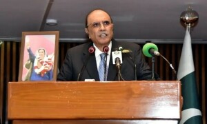 اختلاف کو مل بیٹھ کر حل کریں، سیاسی قیادت اپنی ترجیحات واضح کرے، صدر مملکت کا خطاب