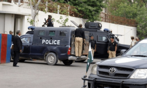 درخشاں تھانےمیں ملزم کی ہلاکت ، ایس پی کلفٹن کے گھر پر پولیس کا چھاپہ