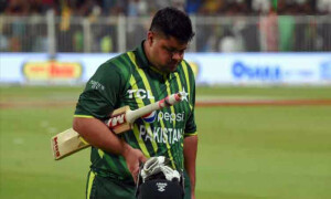 اعظم خان نیوزی لینڈ کیخلاف ٹی 20 سیریز سے باہر ہوگئے