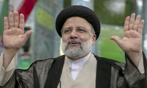 جامعہ کراچی کا ایرانی صدر کو پاکستان آمد پر پی ایچ ڈی کی اعزازی ڈگری دینے کا فیصلہ