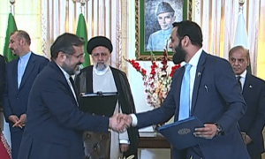 پاکستان اور ایران کے درمیان عدالتی معاونت سمیت 8 سمجھوتوں پر دستخط
