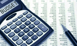 بجٹ 2024-25: پینشن، بینظیر انکم سپورٹ سمیت بڑی کٹوتیوں کی تیاری