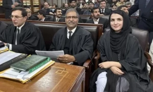 پاکستان بار کونسل نے مشعال یوسف زئی کا لائسنس پھر معطل کردیا