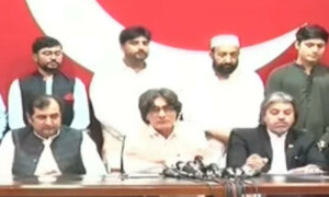 پاکستان تحریک انصاف کا سویلینز کا سول کورٹ میں ٹرائلز کرنے کا مطالبہ