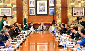 تاجروں کی وزیراعظم کو بھارت اور عمران خان سے ہاتھ ملانے کی تجویز