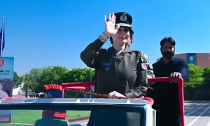 وزیراعلی پنجاب مریم نواز نے پولیس کی وردی پہن لی