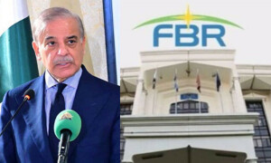 وزیراعظم کے حکم پر ایف بی آر کے 12 اعلیٰ افسران کو عہدوں سے ہٹادیا گیا