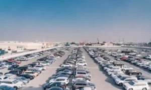 امارات میں بارش سے متاثرہ گاڑیاں سستے داموں بیچنے کی تیاری