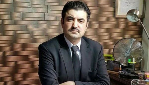 شیر افضل مروت کو پی ٹی آئی کے واٹس ایپ گروپ سے نکال دیا گیا