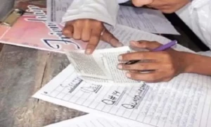 کراچی میں میٹرک امتحانات، پرچہ لیک ہونے کی &rsquo;روایت&lsquo; تیسرے دن بھی برقرار