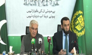 نو مئی پر بانی پی ٹی آئی کو معافی کی آفر موجود ہے، خواجہ آصف
