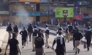 آزاد جموں و کشمیر میں دوبارہ مارچ کا آغاز: رینجرز کی مظفرآباد میں داخلے کی کوشش، سخت مزاحمت کا سامنا