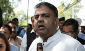 عمران خان کے مقدمات کا اوپن ٹرائل ہونا چاہیے، فواد چوہدری