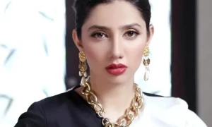 پاکستان لٹریچر فیسٹیول میں ماہرہ خان پر&ldquo; حملہ&ldquo;، ویڈیو وائرل