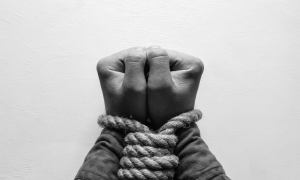 ڈاکوؤں نے انسانیت کو شرمسار کردیا، میت لے جانے والے اور بچے بھی نشانے پر