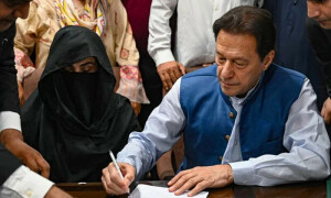 عدت نکاح کیس: عمران خان، بشریٰ بی بی کی سزا کیخلاف اپیلوں پر فیصلہ محفوظ